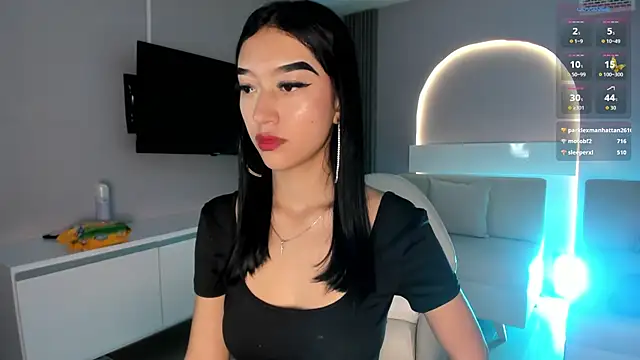 millieskinny  online show from October 11, 11:58 pm