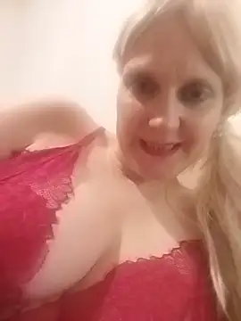 Snapshot of Milfi76 chatting on July 17, 8:03 pm Milfi76 online show from July 17, 8:03 pm