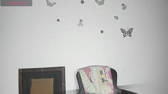 Snapshot of Sophie_sweett19 chatting on February 7, 10:20 pm Sophie sweett19 online show from February 7, 10:20 pm