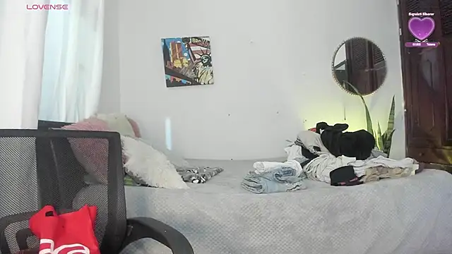 Snapshot of Sophie_sweett19 chatting on November 14, 10:18 pm Sophie sweett19 online show from November 14, 10:18 pm