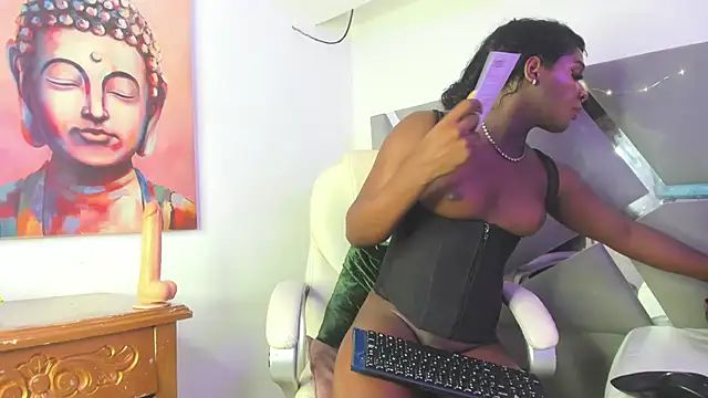 Snapshot of Arii_xxx chatting on January 18, 9:13 am Arii xxx online show from January 18, 9:13 am