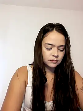 rebeccaareys online show from January 14, 6:13 pm