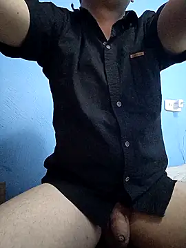 Snapshot of Cghjkkytr chatting on December 15, 5:44 am Cghjkkytr online show from December 15, 5:44 am