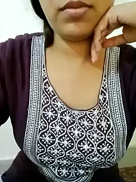 Snapshot of Arohi_is_Live chatting on January 15, 9:02 am Arohi is Live online show from January 15, 9:02 am