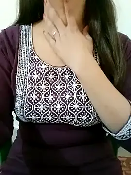 Snapshot of Arohi_is_Live chatting on January 28, 8:36 am Arohi is Live online show from January 28, 8:36 am