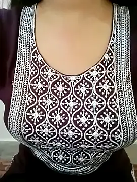 Snapshot of Arohi_is_Live chatting on February 2, 8:35 am Arohi is Live online show from February 2, 8:35 am