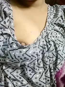 Snapshot of Arohi_is_Live chatting on March 19, 1:07 pm Arohi is Live online show from March 19, 1:07 pm