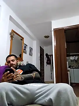 charlye inkkkk online show from April 18, 11:38 pm