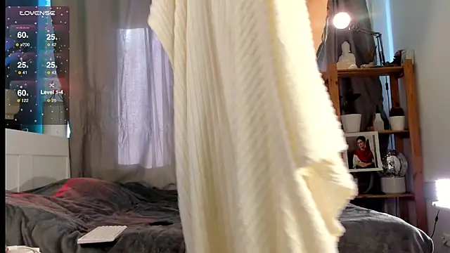 Snapshot of ginavontease chatting on March 15, 9:52 am ginavontease online show from March 15, 9:52 am