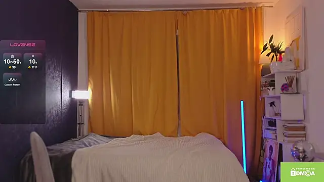 Snapshot of ginavontease chatting on September 21, 6:42 pm ginavontease online show from September 21, 6:42 pm