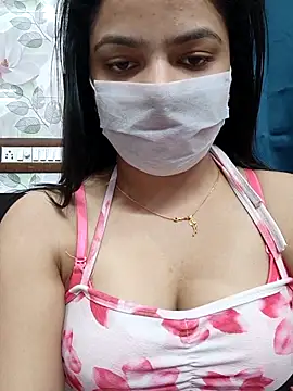 Snapshot of Myloveurvi chatting on November 6, 10:16 am Myloveurvi online show from November 6, 10:16 am