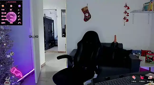 ZhoeStrong online show from December 26, 9:26 pm