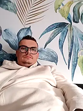 GLouglou19 online show from September 13, 3:56 pm