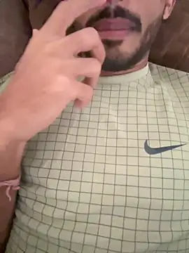 Snapshot of SinfulSensation chatting on February 15, 6:23 am SinfulSensation online show from February 15, 6:23 am