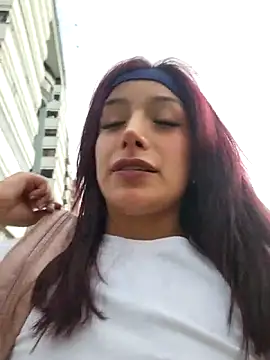 Lau1127 online show from March 2, 10:49 pm