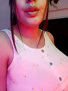 im here- online show from December 18, 6:25 pm