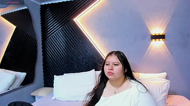 Laia and Aloby online show from July 18, 10:02 pm