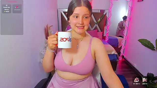 Krysstal tay online show from December 21, 3:09 pm