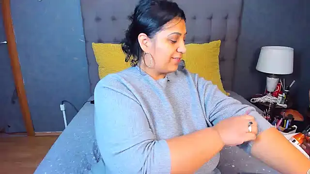 AmyCubes online show from January 14, 6:24 pm