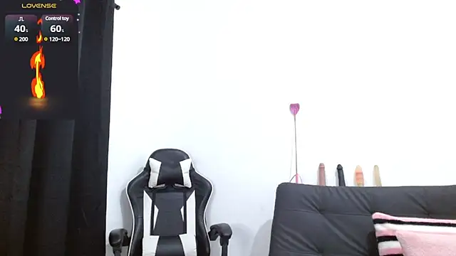 Snapshot of Kiara-Rider chatting on March 15, 2:14 am Kiara-Rider online show from March 15, 2:14 am