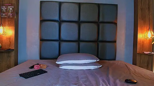 alexxa ortiz online show from September 21, 12:45 am