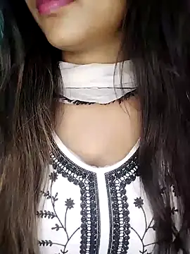 Sreya213 online show from January 17, 7:27 pm