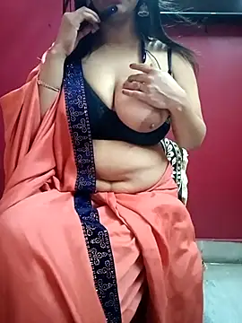 Snapshot of payal9038 chatting on February 20, 4:07 am payal9038 online show from February 20, 4:07 am