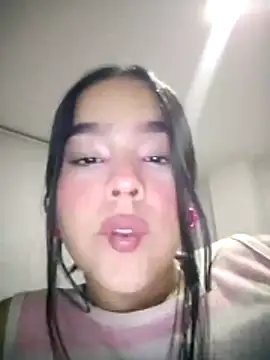 Snapshot of SweetFortuner chatting on November 11, 4:34 am SweetFortuner online show from November 11, 4:34 am