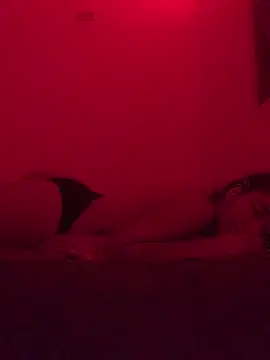 Snapshot of Marielasanchez chatting on February 25, 7:09 am Marielasanchez online show from February 25, 7:09 am