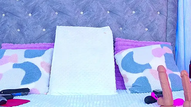 AlliciaKim online show from January 6, 3:19 pm