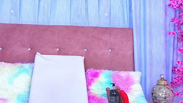 AlliciaKim online show from January 13, 11:59 am