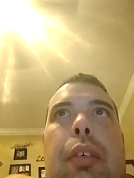 Snapshot of BigBaby964 chatting on March 8, 12:44 am BigBaby964 online show from March 8, 12:44 am