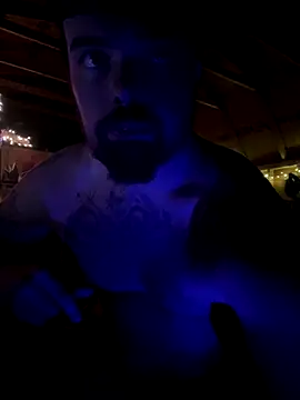 Snapshot of BigBaby964 chatting on September 29, 4:17 am BigBaby964 online show from September 29, 4:17 am