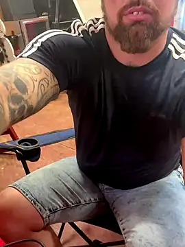 Snapshot of BigBaby964 chatting on October 3, 9:01 pm BigBaby964 online show from October 3, 9:01 pm