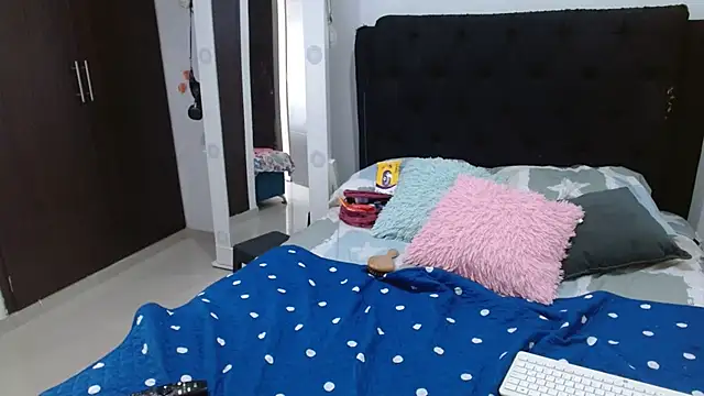 Snapshot of amazonafit_ chatting on January 16, 7:31 pm amazonafit online show from January 16, 7:31 pm