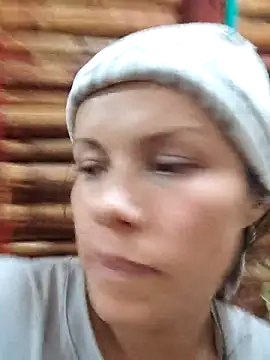 amazonafit  online show from December 20, 9:00 pm