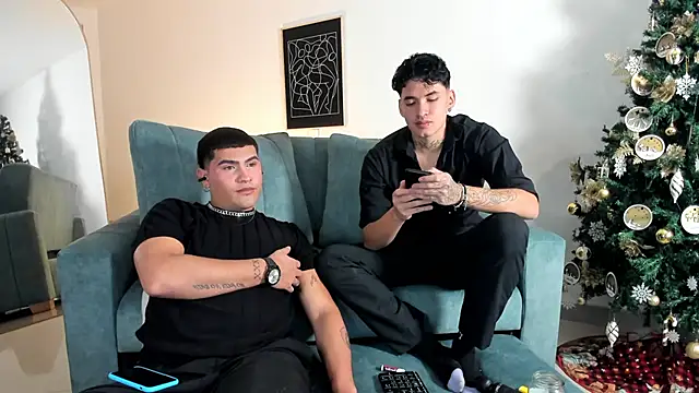 MatheoVelez online show from December 31, 11:06 pm