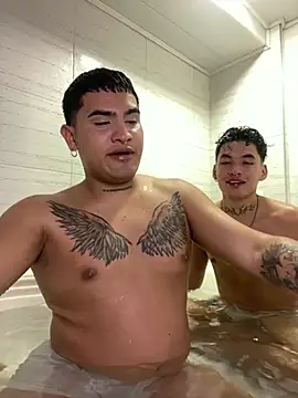 MatheoVelez online show from January 2, 2:54 am