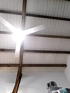 Snapshot of gwadaa9 chatting on December 18, 12:00 pm gwadaa9 online show from December 18, 12:00 pm