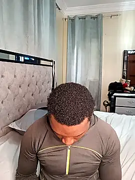 Elchicomiel online show from January 19, 4:25 pm