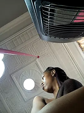 Snapshot of 02Boitybaby chatting on July 15, 9:14 am 02Boitybaby online show from July 15, 9:14 am
