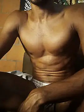 MAXIMO JHONS online show from February 26, 1:15 am