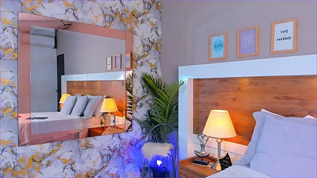 Snapshot of EmaBakker chatting on January 9, 11:24 am EmaBakker online show from January 9, 11:24 am