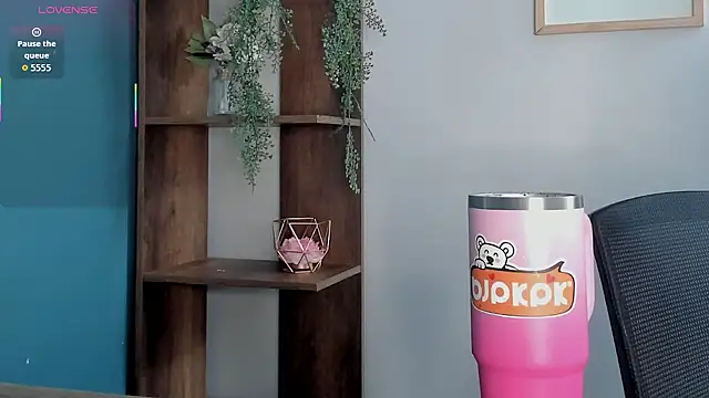 Lana-Gross online show from February 13, 3:52 pm