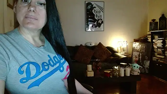 mandaloriangirls online show from February 17, 7:09 pm