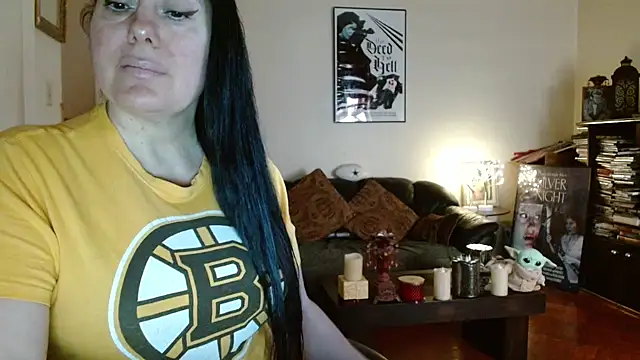 mandaloriangirls online show from April 12, 6:13 pm