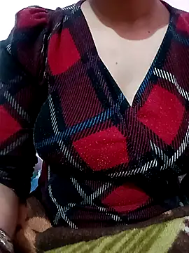 Snapshot of Mahi_Baby25 chatting on December 14, 5:07 pm Mahi Baby25 online show from December 14, 5:07 pm