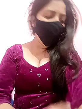 Snapshot of Mahi_Baby25 chatting on February 9, 2:37 am Mahi Baby25 online show from February 9, 2:37 am