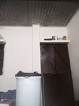 Snapshot of pura43 chatting on January 10, 4:30 pm pura43 online show from January 10, 4:30 pm