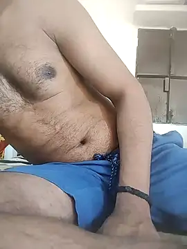 Snapshot of pura43 chatting on February 11, 8:26 am pura43 online show from February 11, 8:26 am